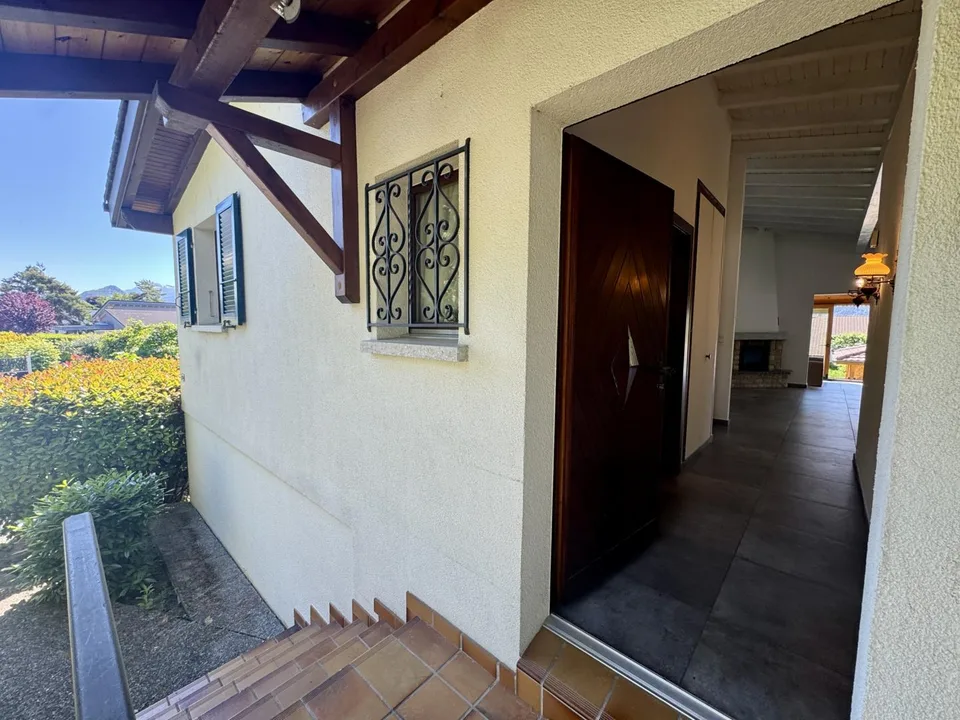 Magnifica villa indipendente di 220 m² a Vétroz