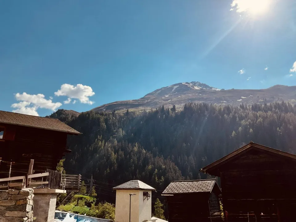 Casa di villaggio con due appartamenti separati
