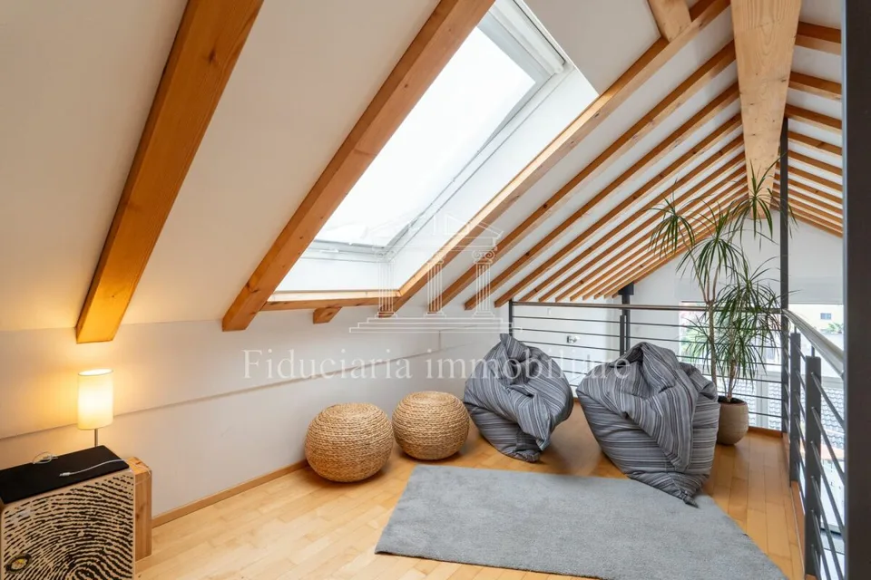 GORDOLA - Spacious attic apartment in a residence of only 4 units – photo 12 of 13