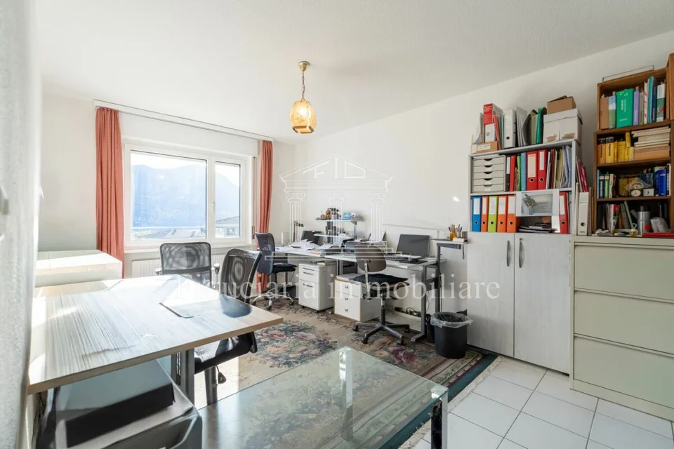 BRISSAGO - Ampio appartamento in posizione centrale e soleggiata con vista aperta sul lago – foto 12 di 13