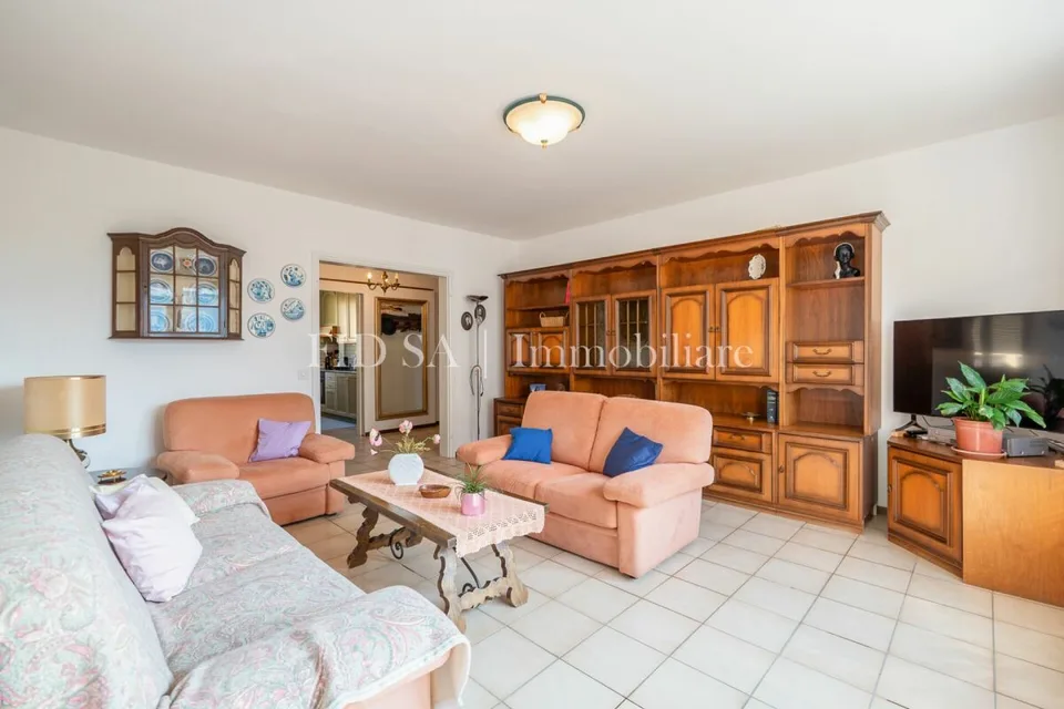 LOSONE - Geräumige 3.5 Zimmer in ruhiger Wohnlage