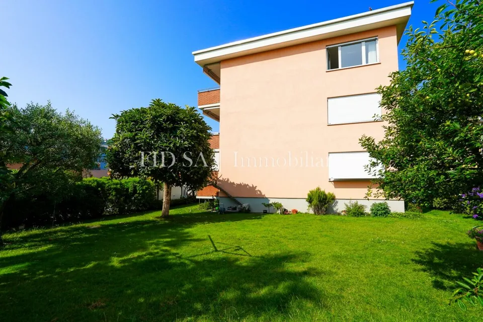 LOSONE - Spazioso 3.5 locali in zona residenziale tranquilla