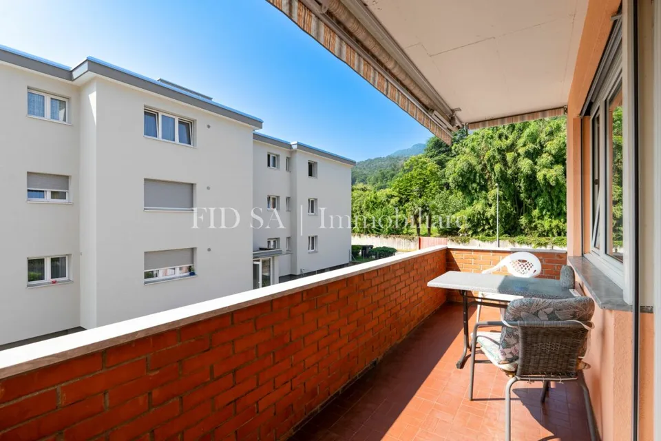 LOSONE - Geräumige 3.5 Zimmer in ruhiger Wohnlage