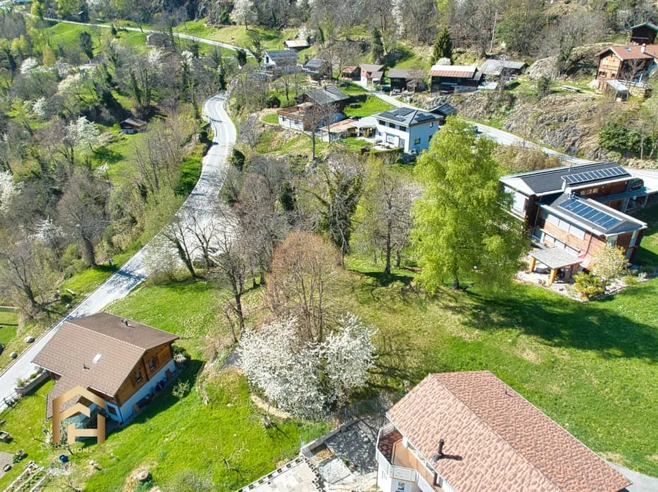 Terreno edificabile da sogno in posizione collinare soleggiata a Hegdorn (Naters)