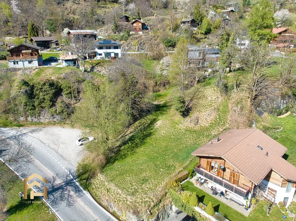 Terreno edificabile da sogno in posizione collinare soleggiata a Hegdorn (Naters)