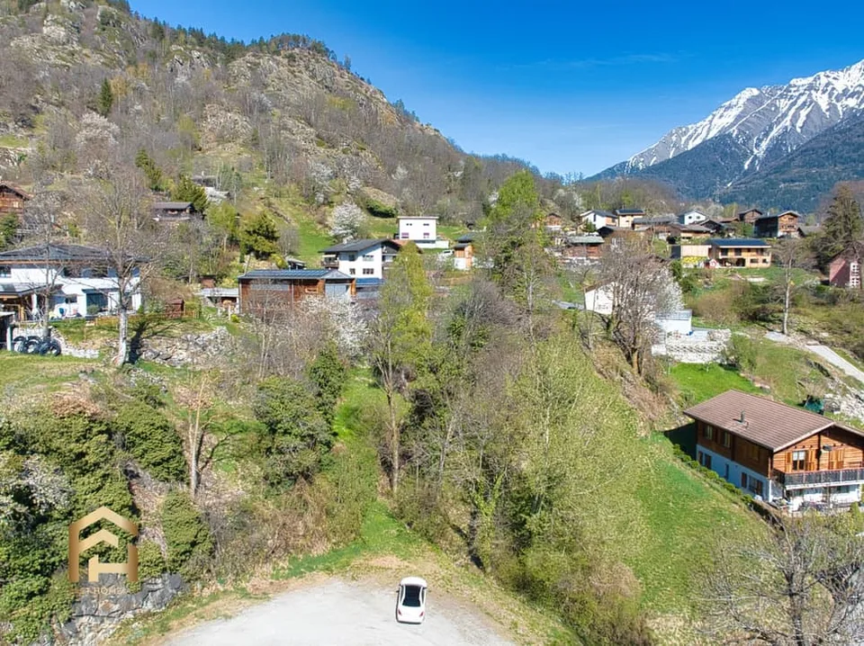 Terreno edificabile da sogno in posizione collinare soleggiata a Hegdorn (Naters)