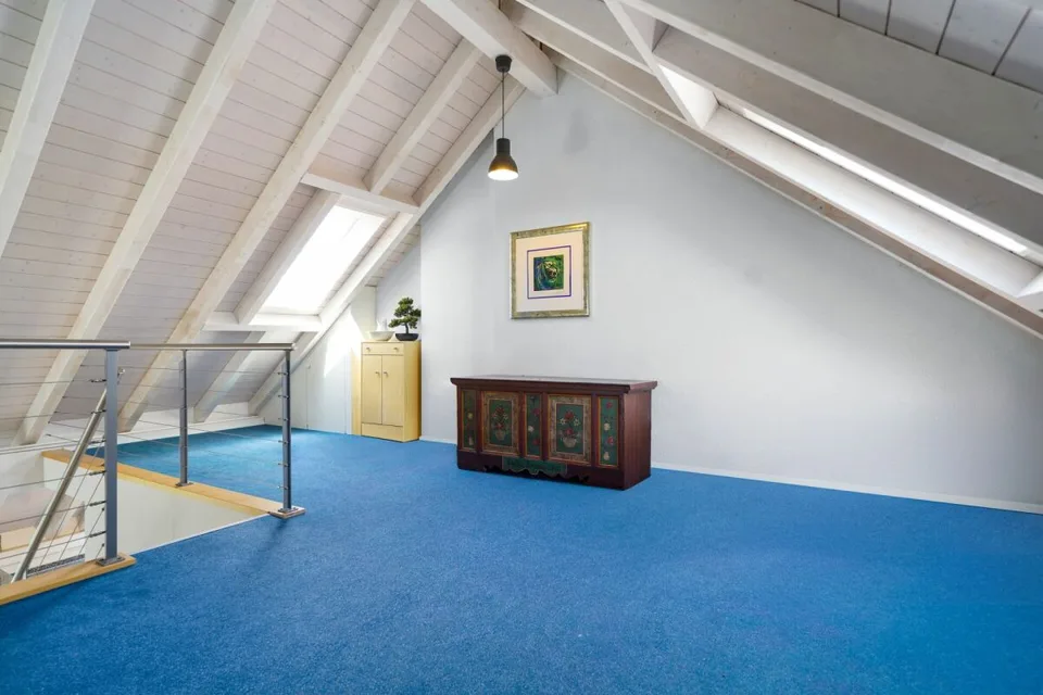 Grosszügige 5.5-Zimmer Maisonette Wohnung im Herzen von Studen – Foto 10 von 13