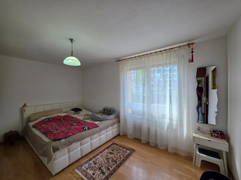 Appartamento luminoso di 5,5 locali con ascensore e garage – foto 7 di 11