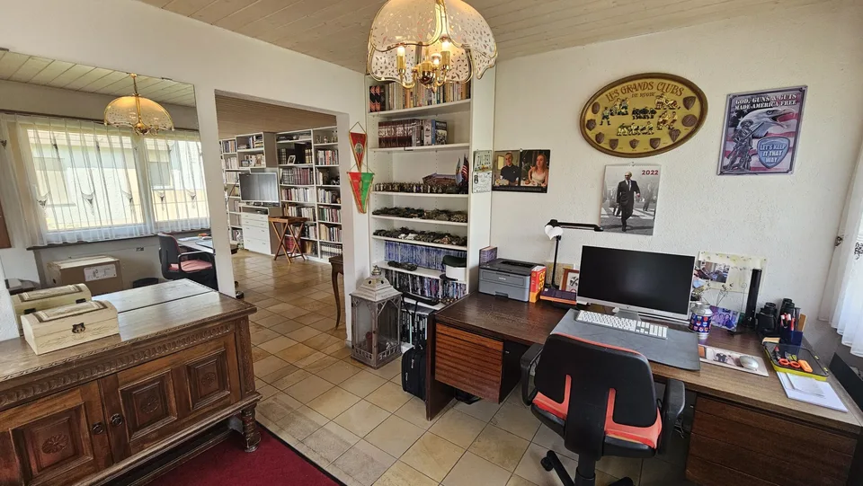 Zu verkaufen in Moutier 9.5-Zimmer-Einfamilienhaus