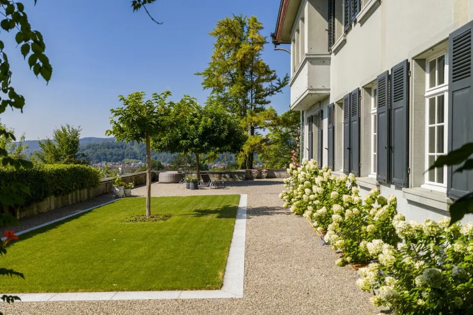 30 minutes by car from Zürchberg: The Wolfer-Sulzer estate on Rosenberg with 10,000 m² in the city of Winterthur – photo 11 of 13