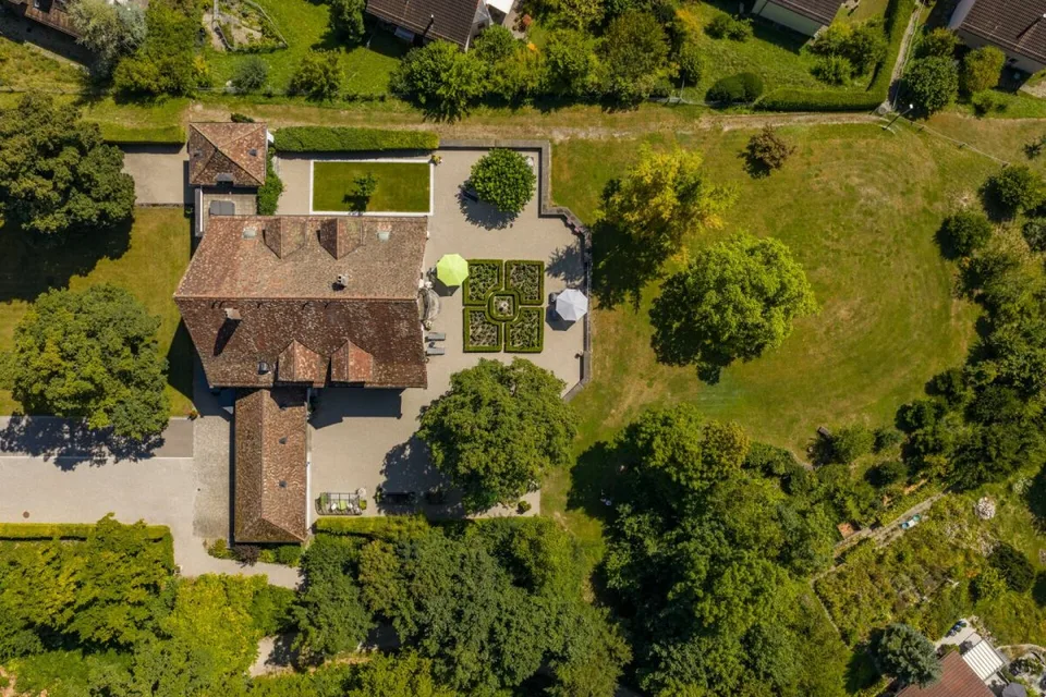 30 minutes by car from Zürchberg: The Wolfer-Sulzer estate on Rosenberg with 10,000 m² in the city of Winterthur – photo 13 of 13