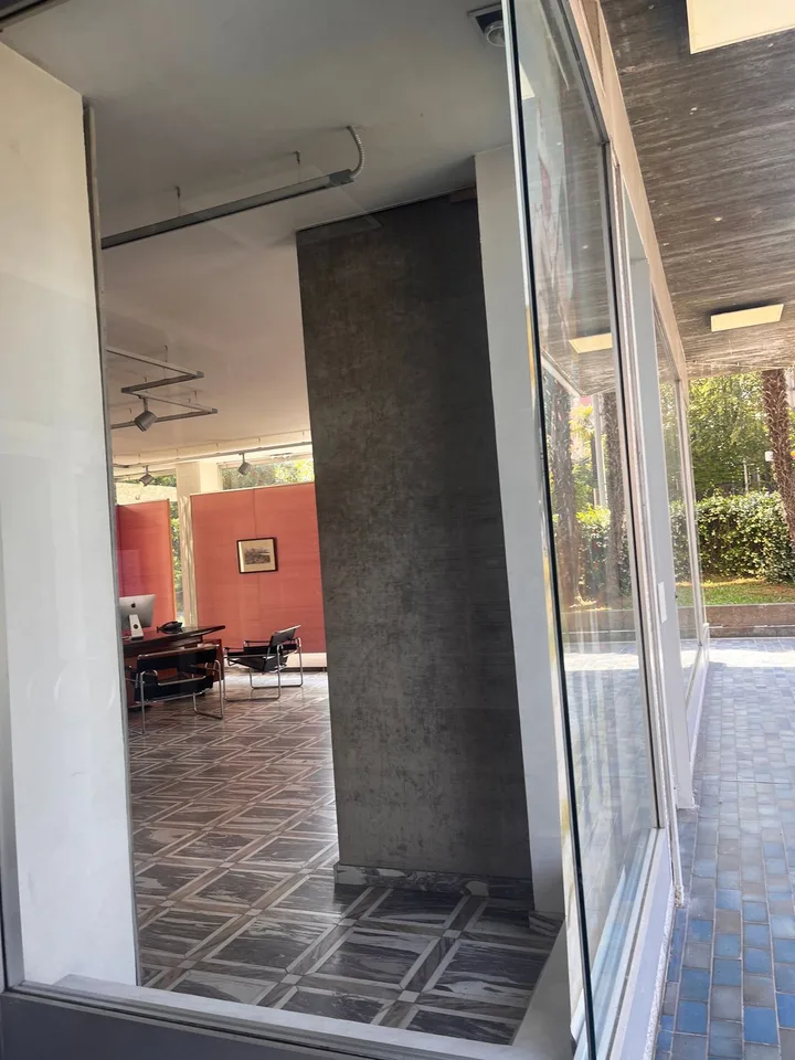 KUNSTGALERIE / REPRÄSENTATIVE GEWERBEFLÄCHE ZU VERKAUFEN - LUGANO PARADISO