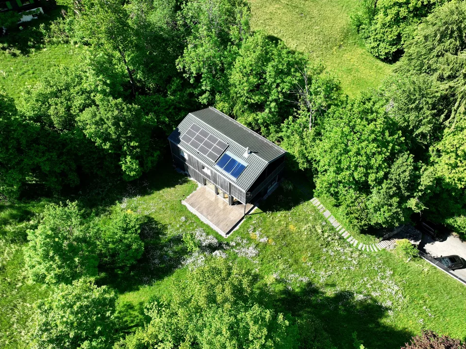 Außergewöhnliche ökologische Villa mit 6,5 Zimmern – absolute Ruhe inmitten der Natur in Vérines – Foto 12 von 13