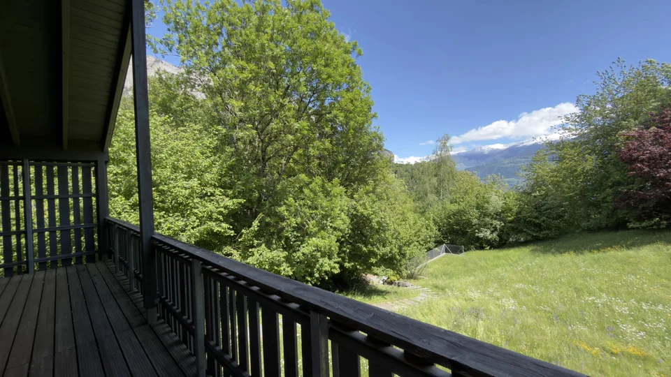 Außergewöhnliche ökologische Villa mit 6,5 Zimmern – absolute Ruhe inmitten der Natur in Vérines – Foto 10 von 13