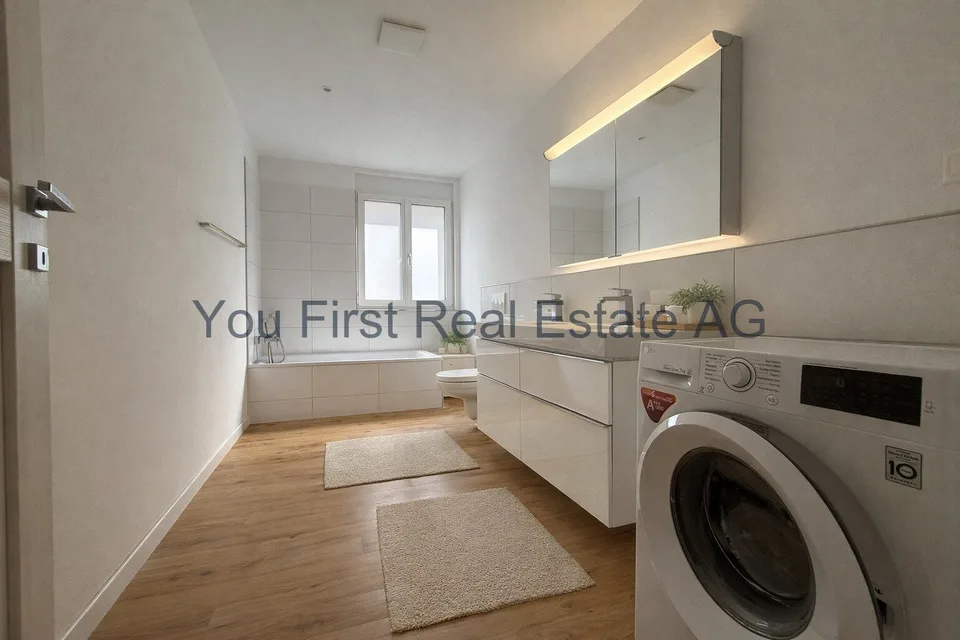 Moderne 4.5-Zimmer-Erdgeschosswohnung mit Sitzplatz und hochwertigem – Foto 8 von 9