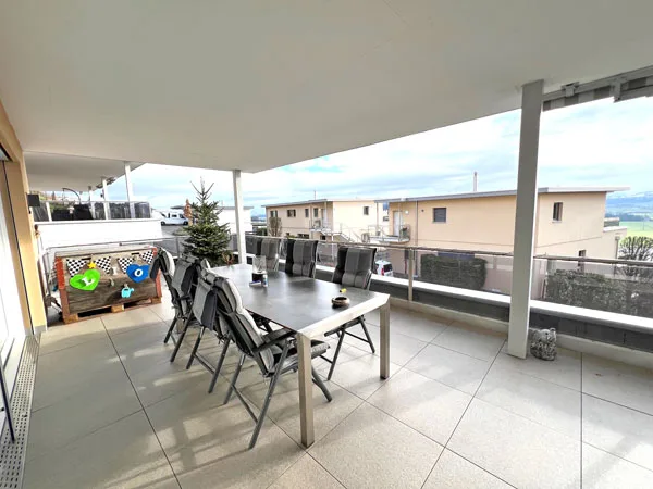 Moderno appartamento con terrazza di 4,5 stanze con vista panoramica a Wauwil