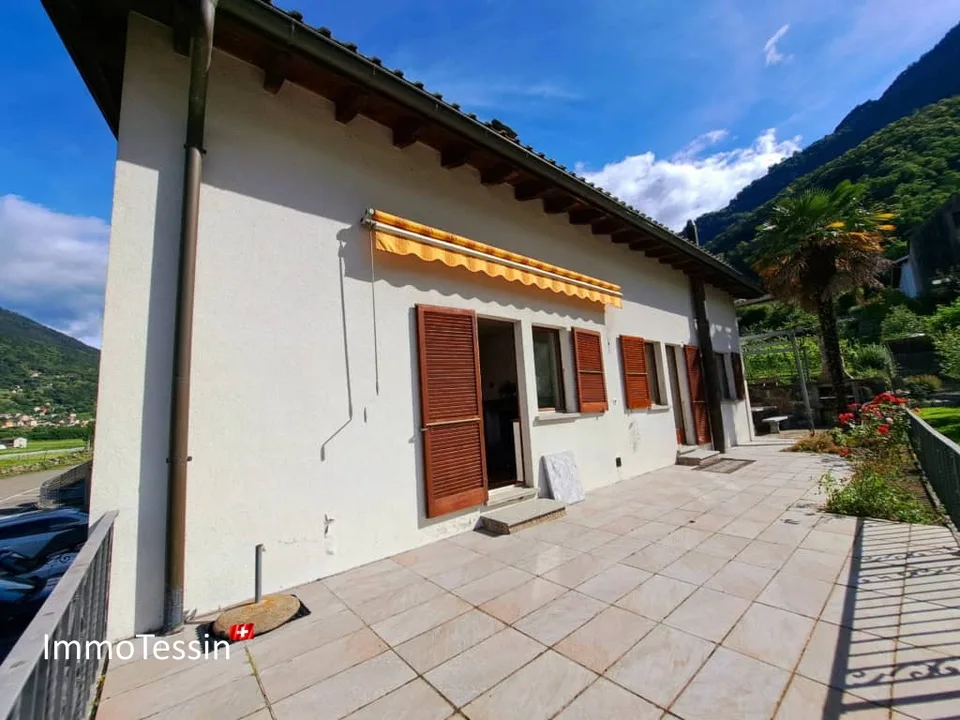 Charmantes Mehrfamilienhaus mit 2 Wohnungen in Malvaglia nahe Biasca und Lukmanierpass zu verkaufen