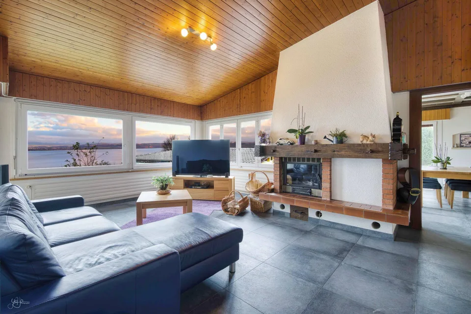 Einzelvilla mit Pool und Traumansicht