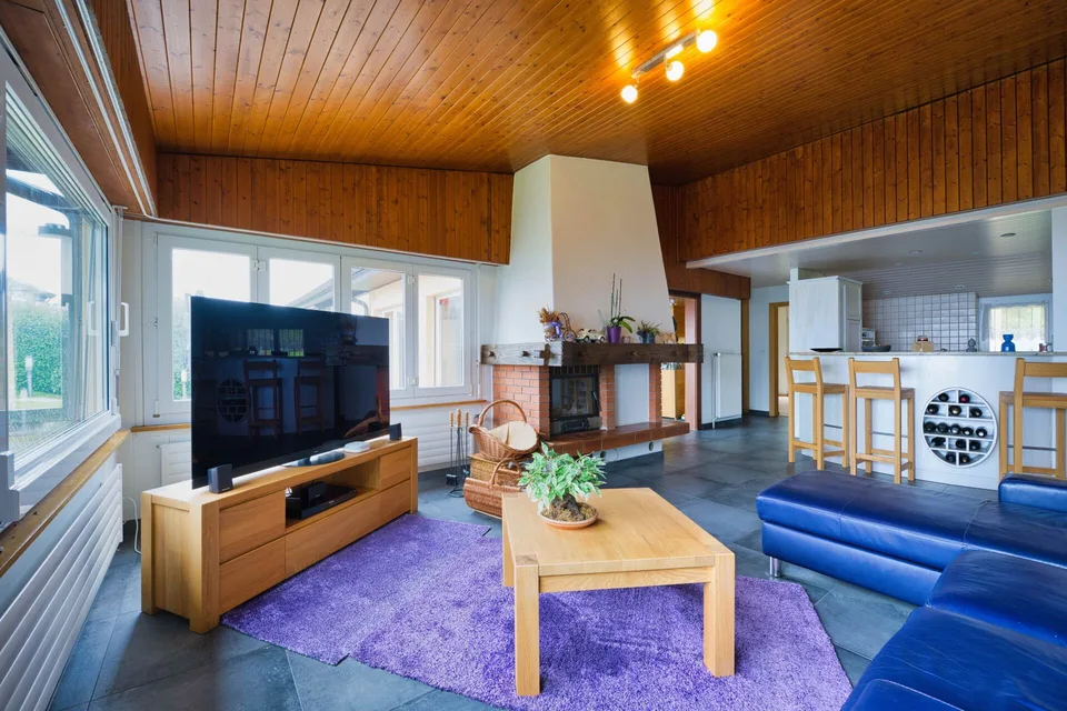 Einzelvilla mit Pool und Traumansicht