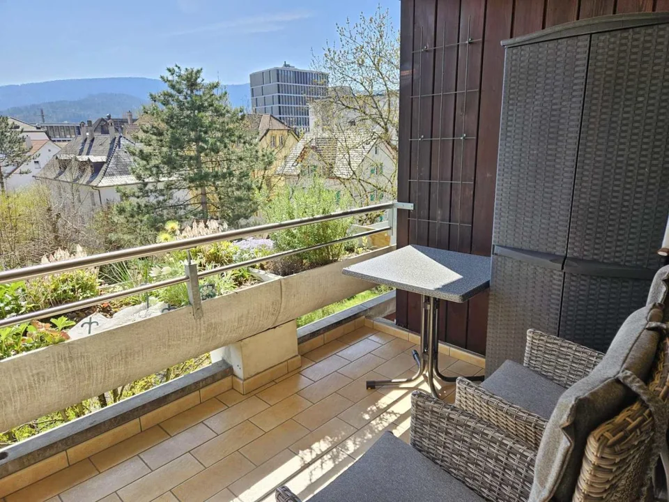 Bel appartement de 4 piÃ¨ces au dernier Ã©tage â€“ calme, lumineux, vue dÃ©gagÃ©e – Foto 18 von 18