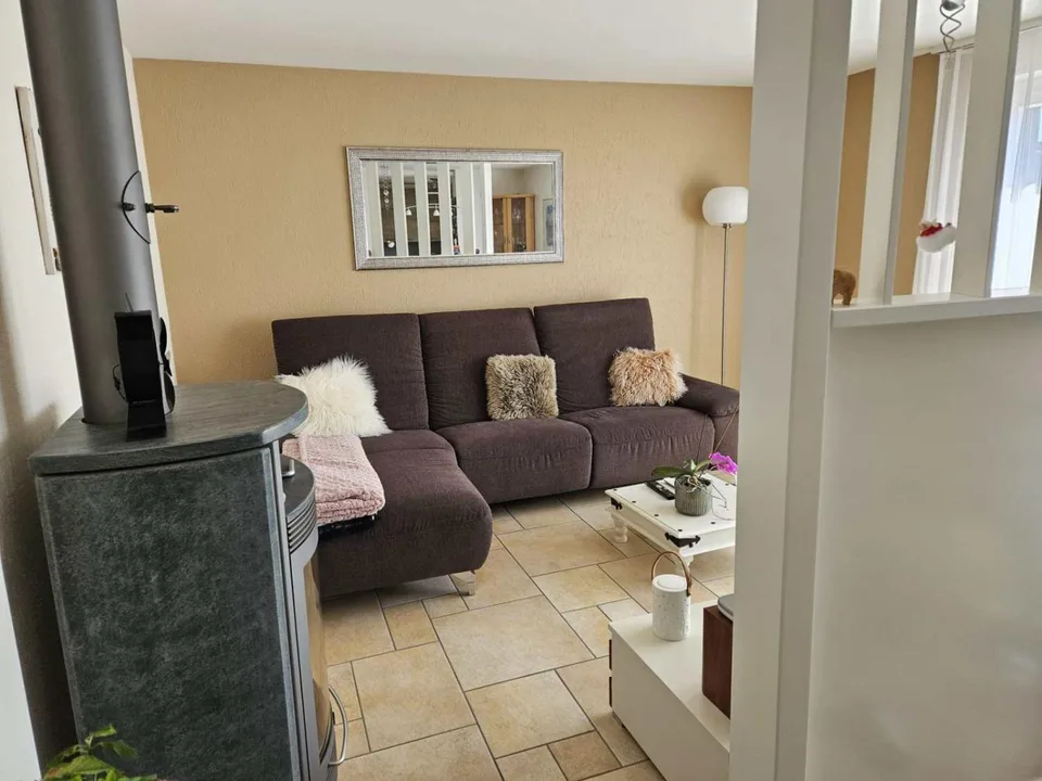 Bel appartement de 4 piÃ¨ces au dernier Ã©tage â€“ calme, lumineux, vue dÃ©gagÃ©e – Foto 17 von 18