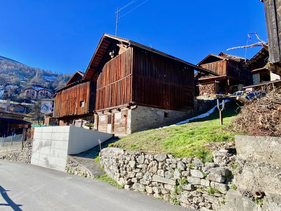 Maison 4.5 pièces avec très beau projet de rénovation au coeur du vieux village de Vex