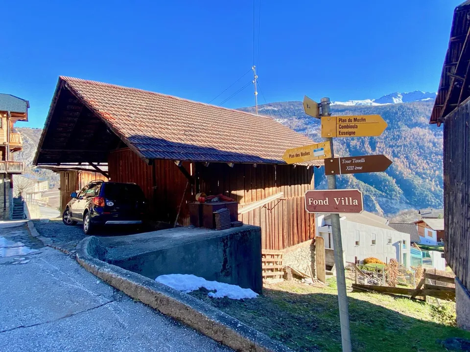 Casa moderna di 4,5 stanze con progetto dell'architetto nel cuore del vecchio villaggio di Vex – foto 11 di 13