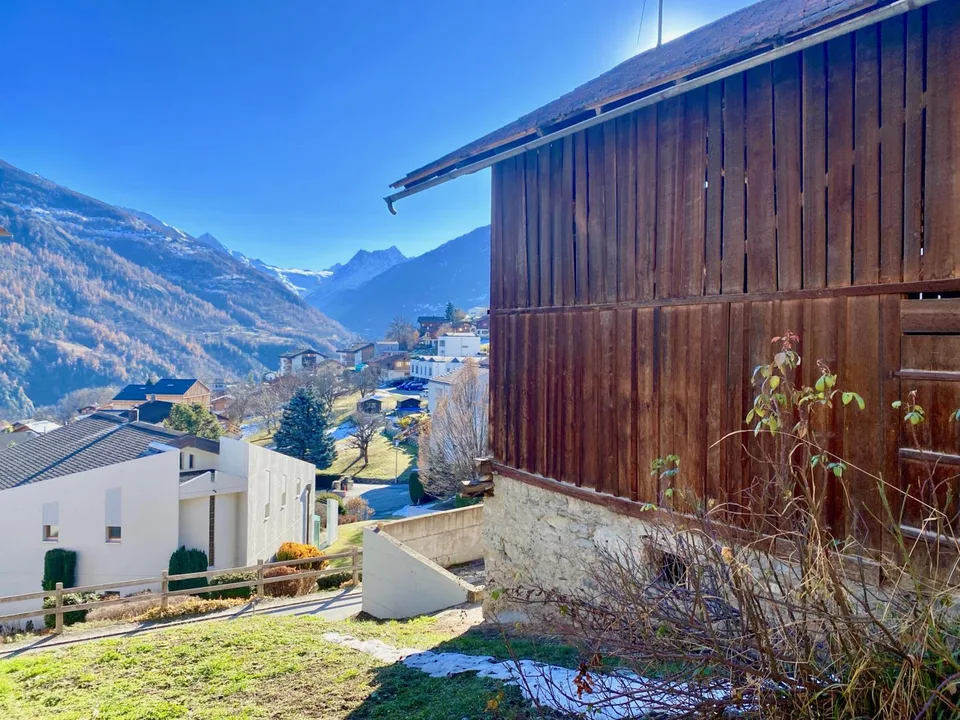 Maison 4.5 pièces avec très beau projet de rénovation au coeur du vieux village de Vex