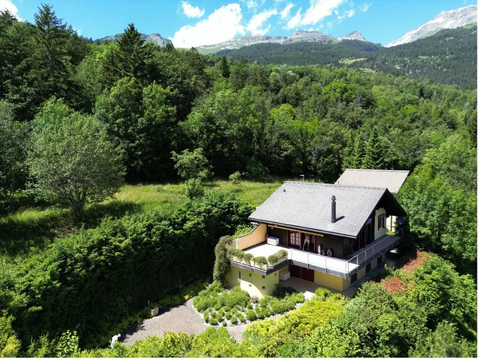 Bellissima proprietà con villa di 7,5 stanze a Mollens, Crans-Montana