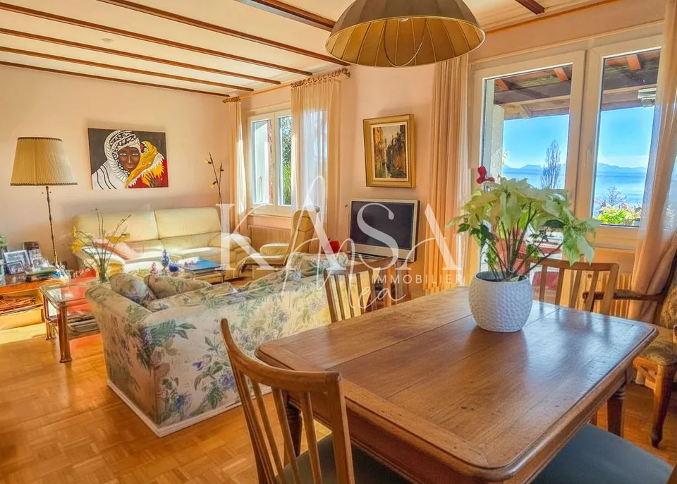 La Conversion (Lutry) - Charmantes Einfamilienhaus mit idyllischem Garten und Seeblick