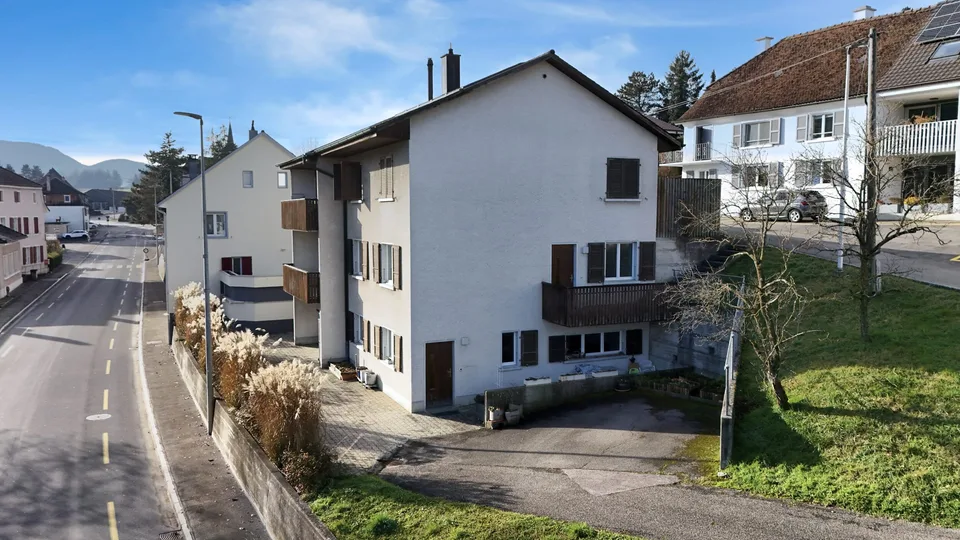 À Develier maison locative de 3 appartements à vendre