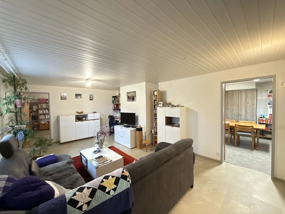 In Develier, Mietshaus mit 3 Wohnungen zu verkaufen