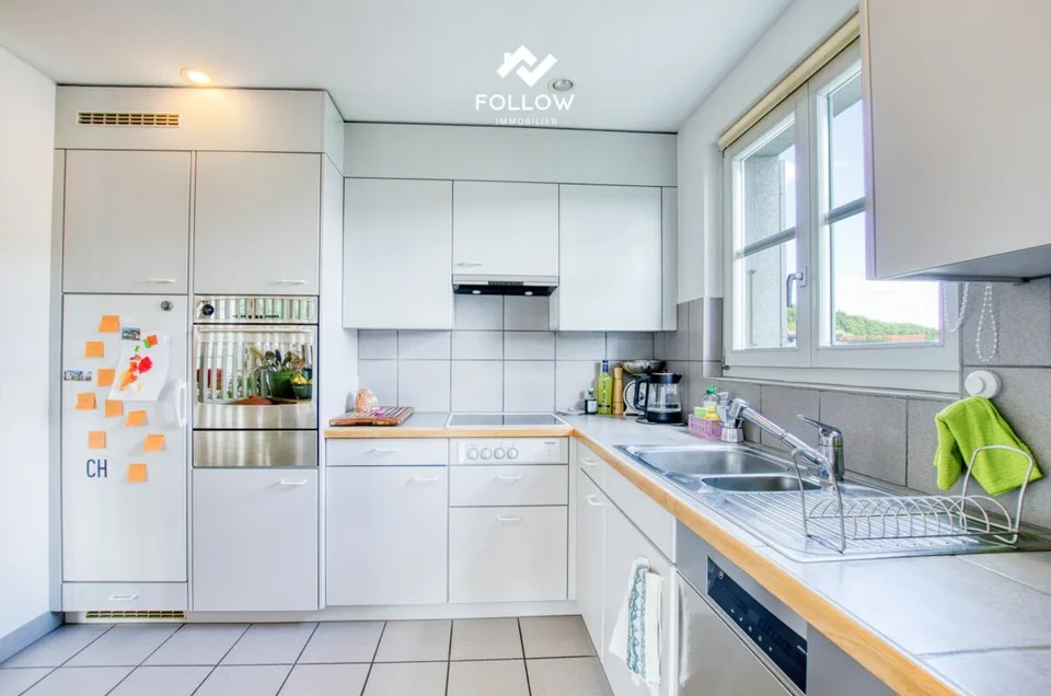 Gemütlichkeit, Platz und ruhige Lage: Helle Wohnung mit Balkon und Lift