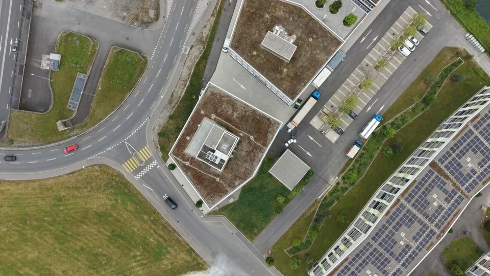 160 m² Emplacement de succès - Espace commercial représentatif dans un emplacement de choix – photo 13 sur 13