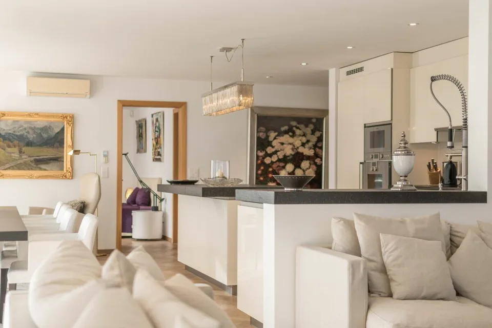Beautiful 4.5-room apartment with boat space and lake view, Chalet Brienzersee – photo 10 of 13