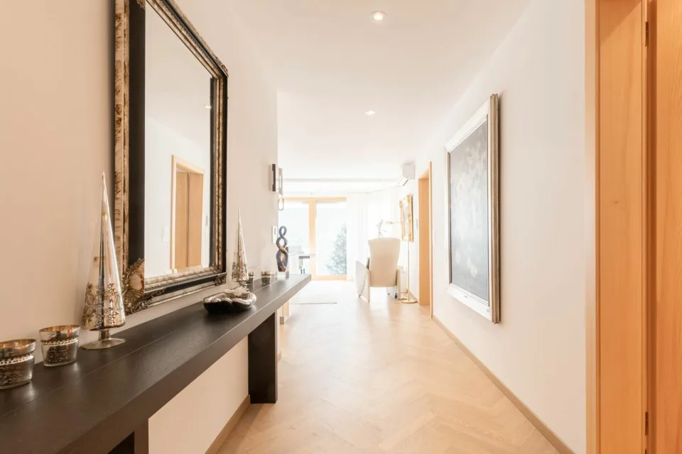 Beautiful 4.5-room apartment with boat space and lake view, Chalet Brienzersee