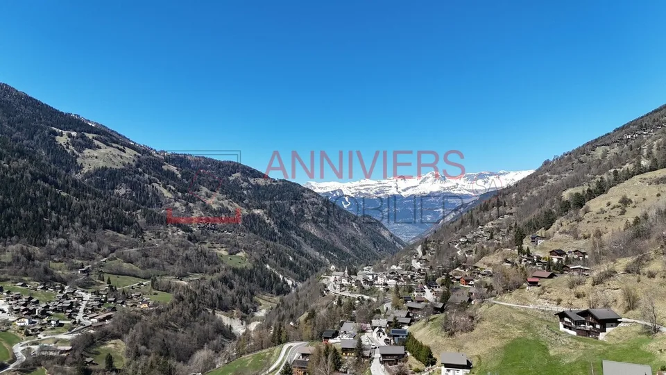 Bellissimo terreno edificabile a Cuimey