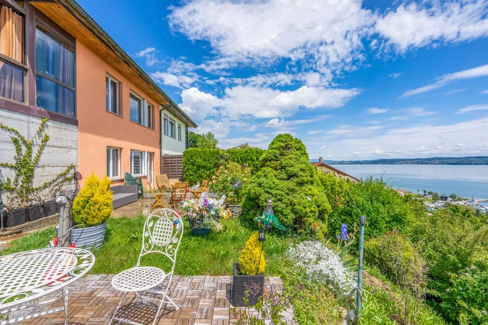 Wunderschönes Grundstück mit Blick auf den Murtensee und der Möglichkeit, eine Wohnung oder ein Haus zu bauen – Foto 8 von 9