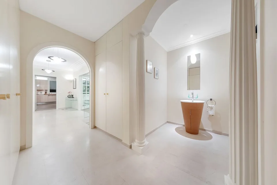 Prestigewohnung mit Seeblick im Herzen von Lutry