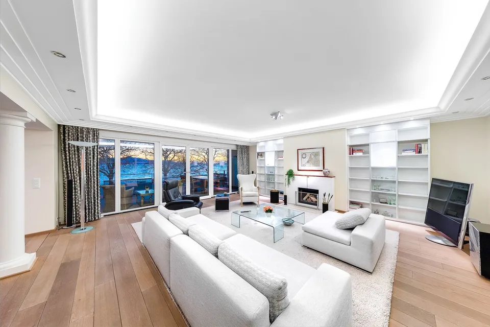 Prestigewohnung mit Seeblick im Herzen von Lutry