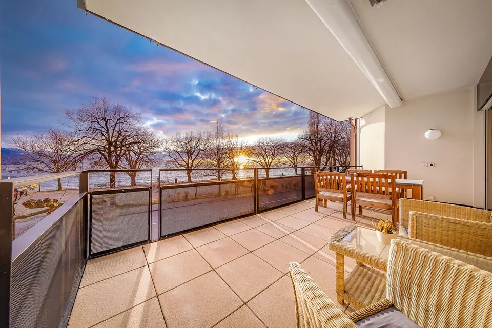 Appartement de prestige face au lac au coeur de Lutry