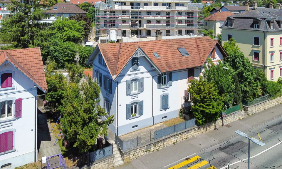 Edificio in affitto con 2 appartamenti e ingressi indipendenti