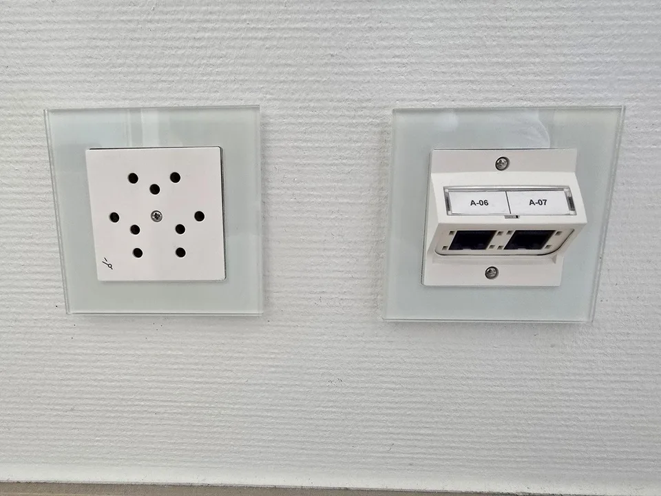 Appartement 4.5 pièces à Sion au 5ème et dernier étage au bord du Rhône: confortable, rafraichissant et unique. – Foto 13 von 13