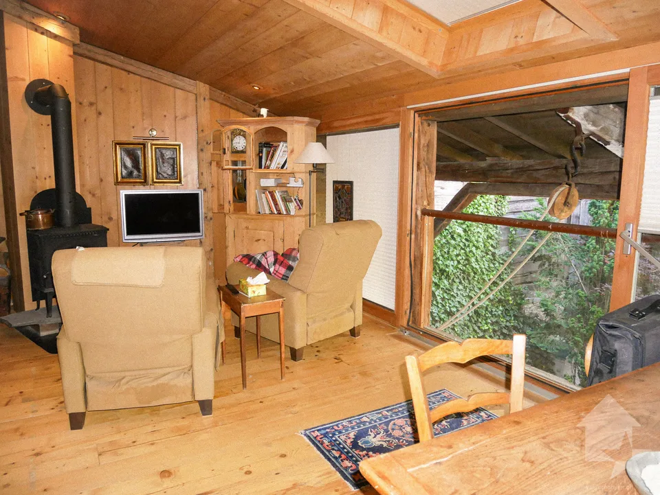 Charmantes Steinhaus im Dorf auf 3 Ebenen und Cartnotzet!