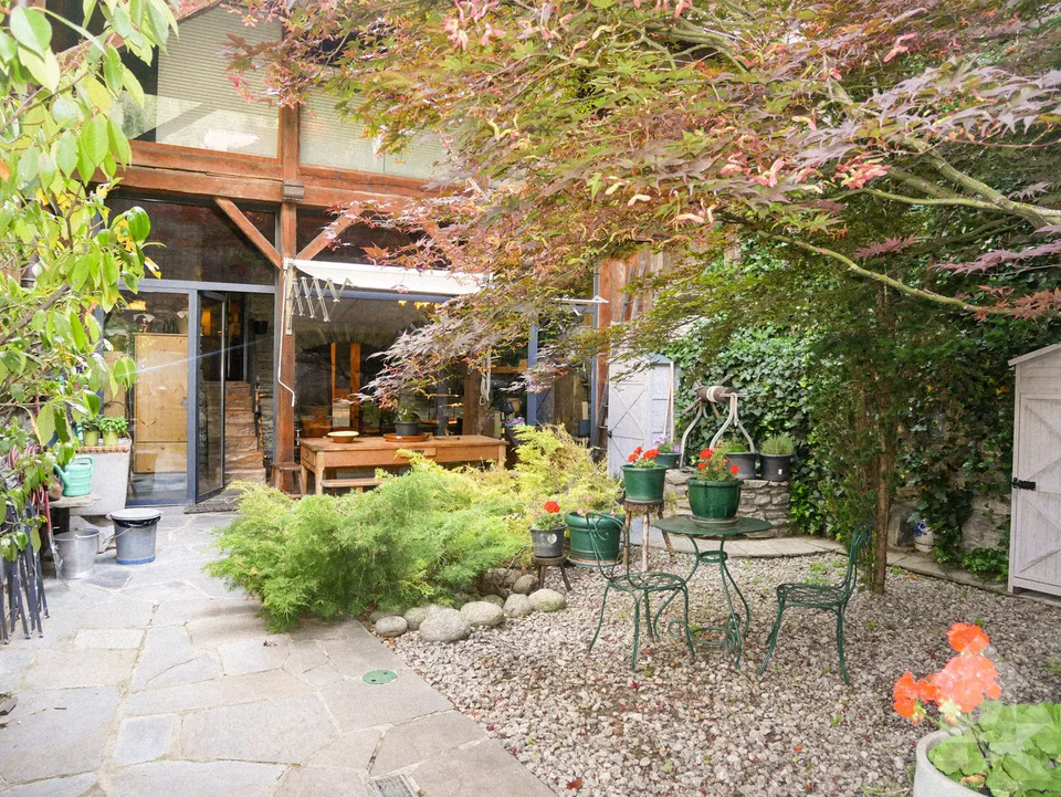 Charmante maison villageoise en pierres sur 3 niveaux et cartnotzet !