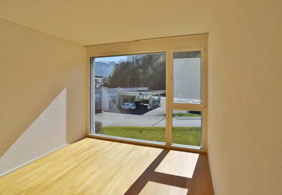 Light-flooded and comfortable spacious