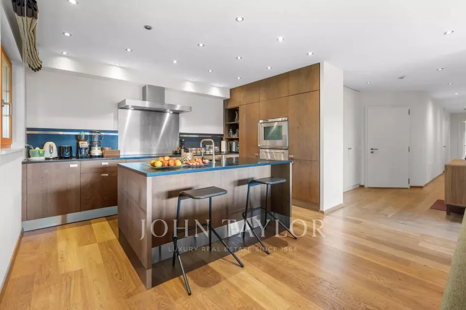 4.5 Room Apartment