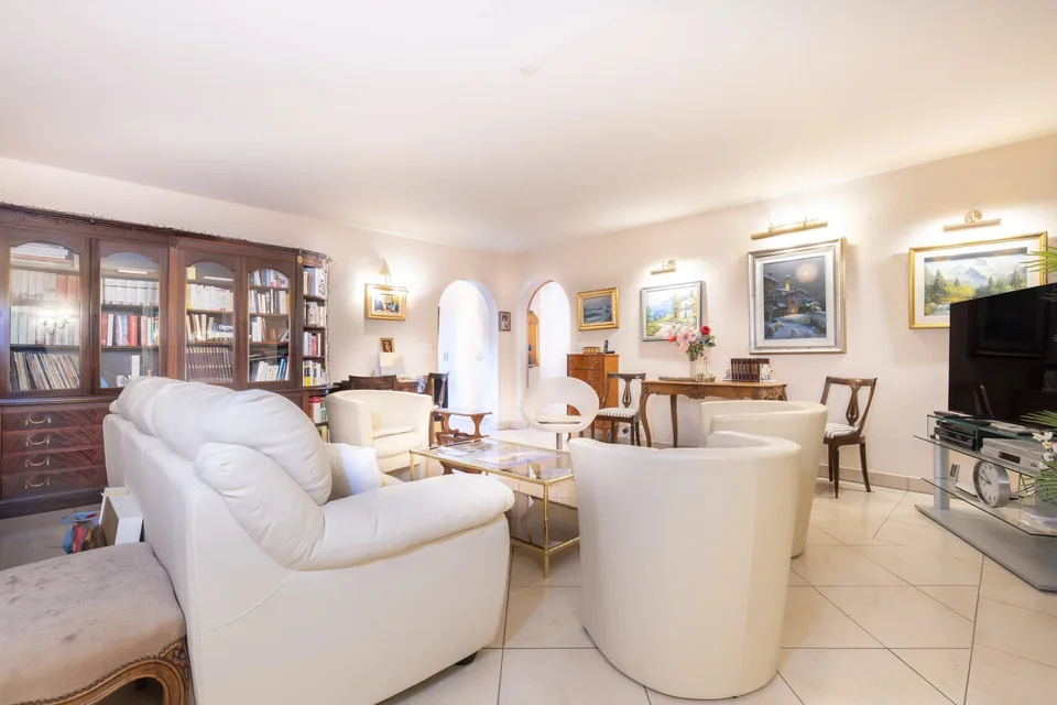 Duplex 5,5 Zimmer im Dachgeschoss