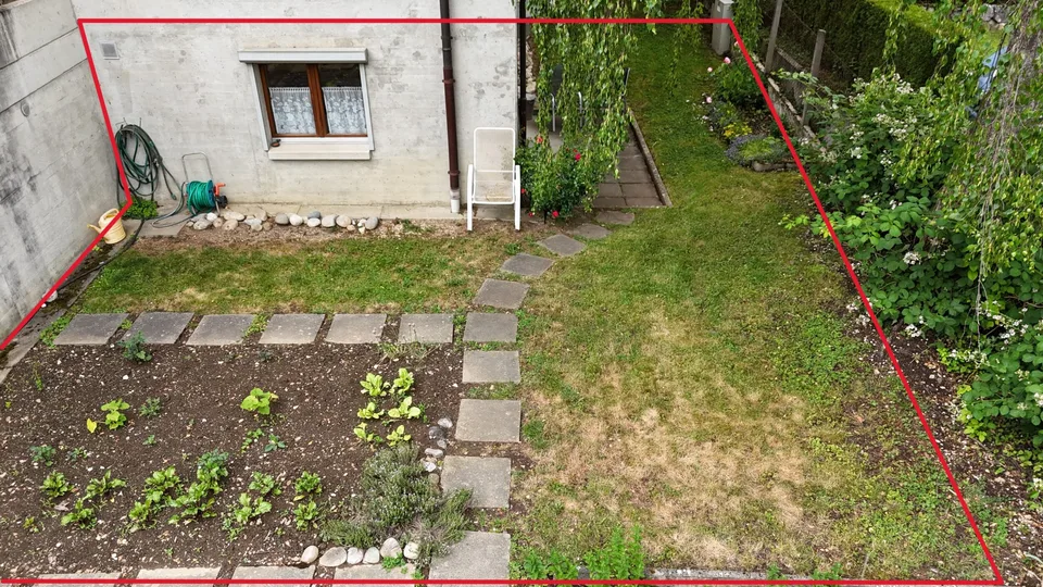 In vendita a Soyhières appartamento di 2,5 locali al piano giardino