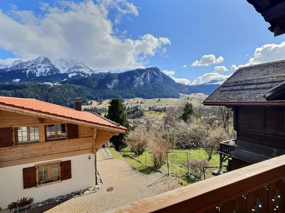 Piacevole attico duplex in vendita a Château-d'Oex